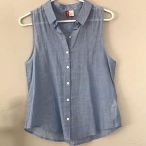 Collared button up sleeveless shirt